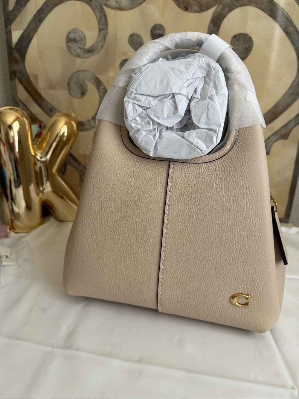 Coach Lana 23 Ivory Pebbled Leather Shoulder Bag NWT w/strap and dust bag